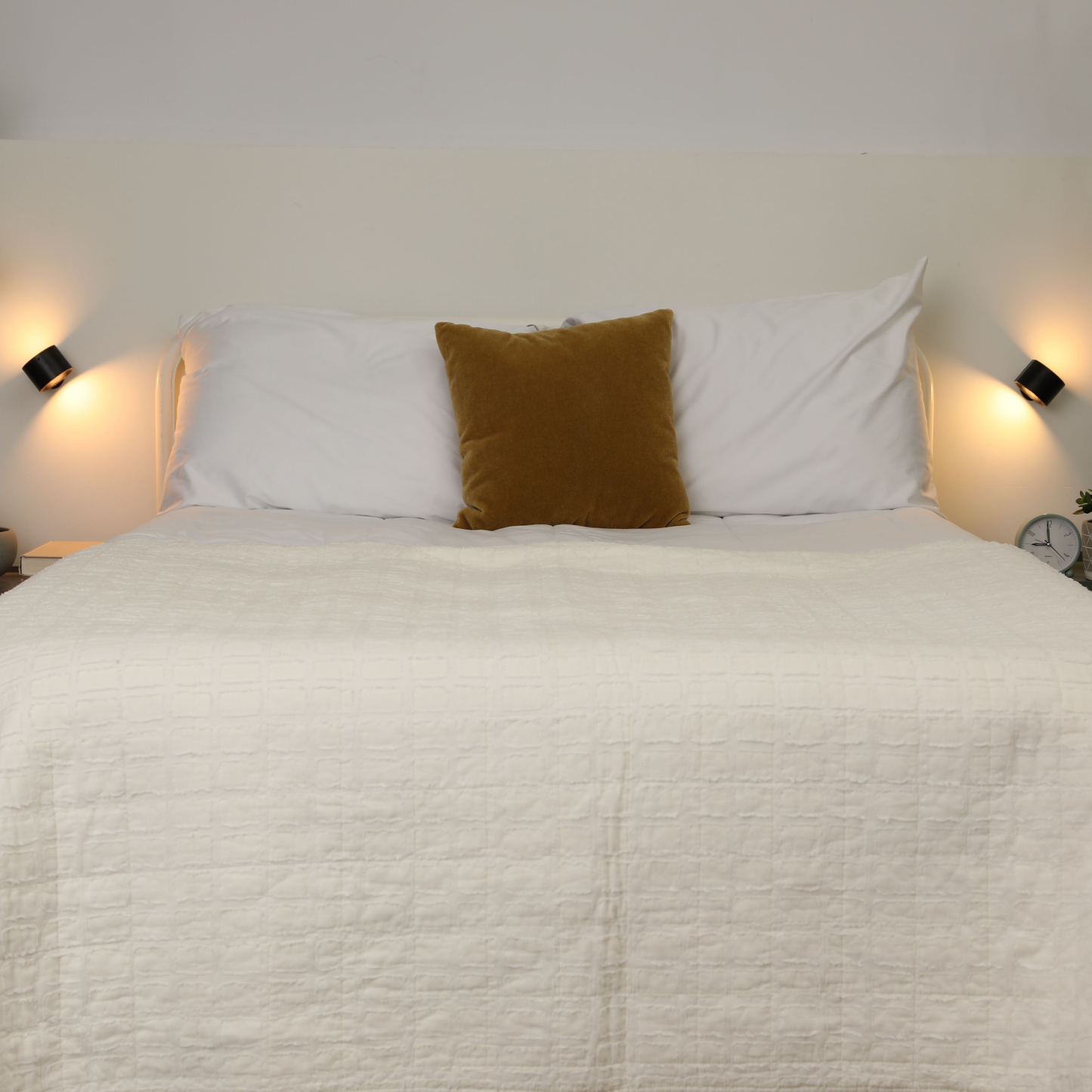 Infinite LED Wall Light™