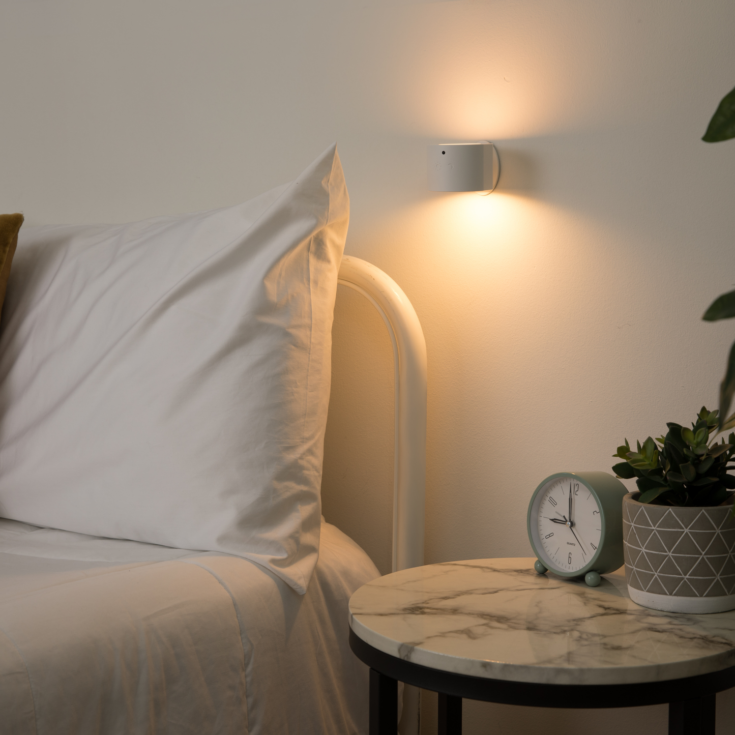 Infinite LED Wall Light™