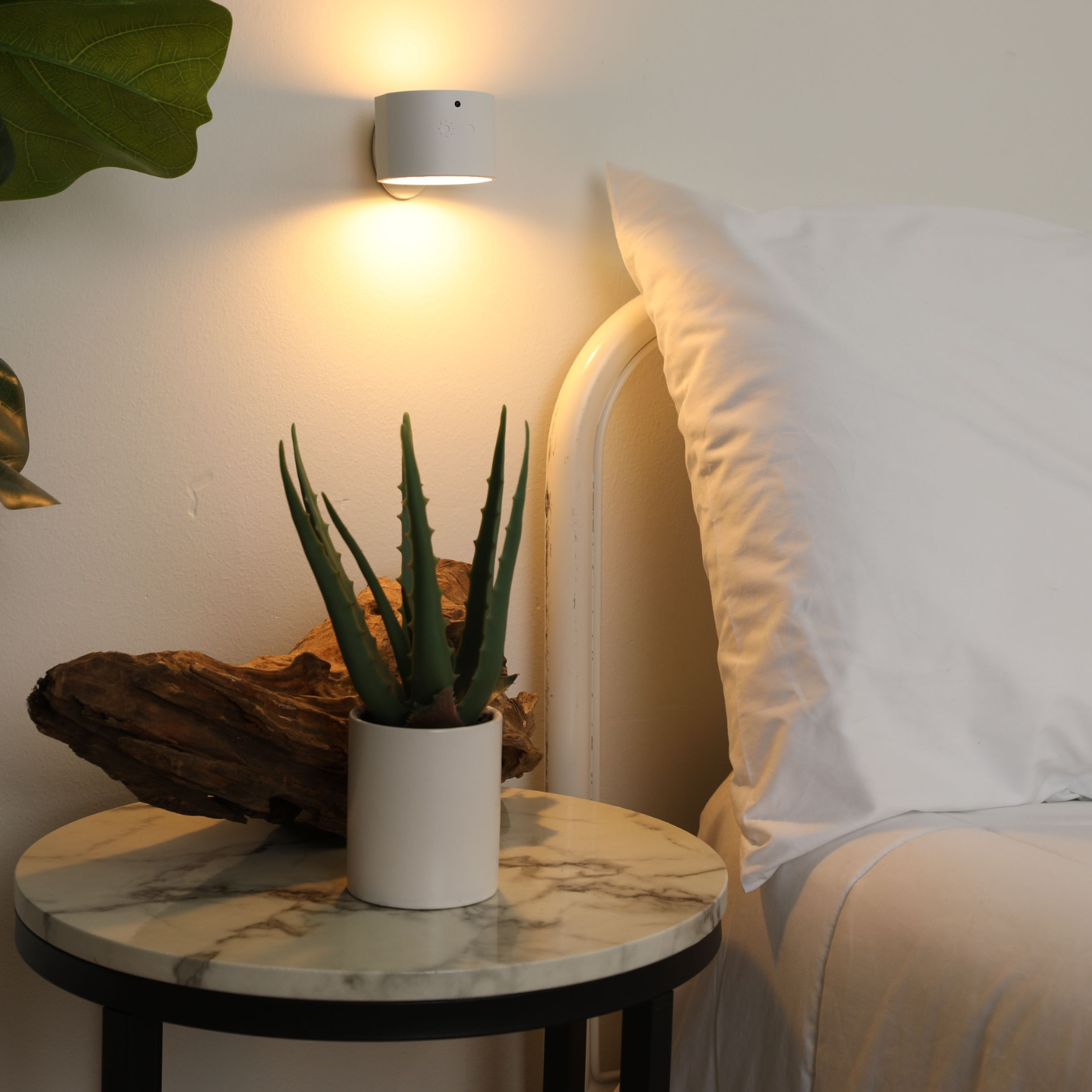 Infinite LED Wall Light™